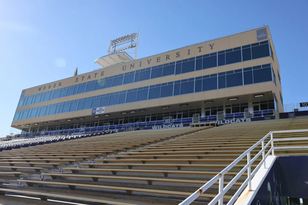 Weber State University installed a ductless, water-source Mitsubishi Electric Hybrid VRF™ heat pump system in the SkySuites.